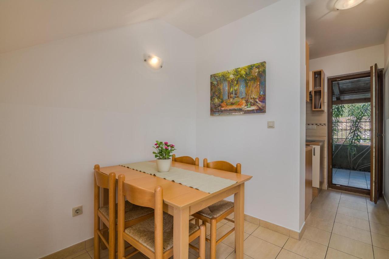 Apartments Celeste كليمنو المظهر الخارجي الصورة