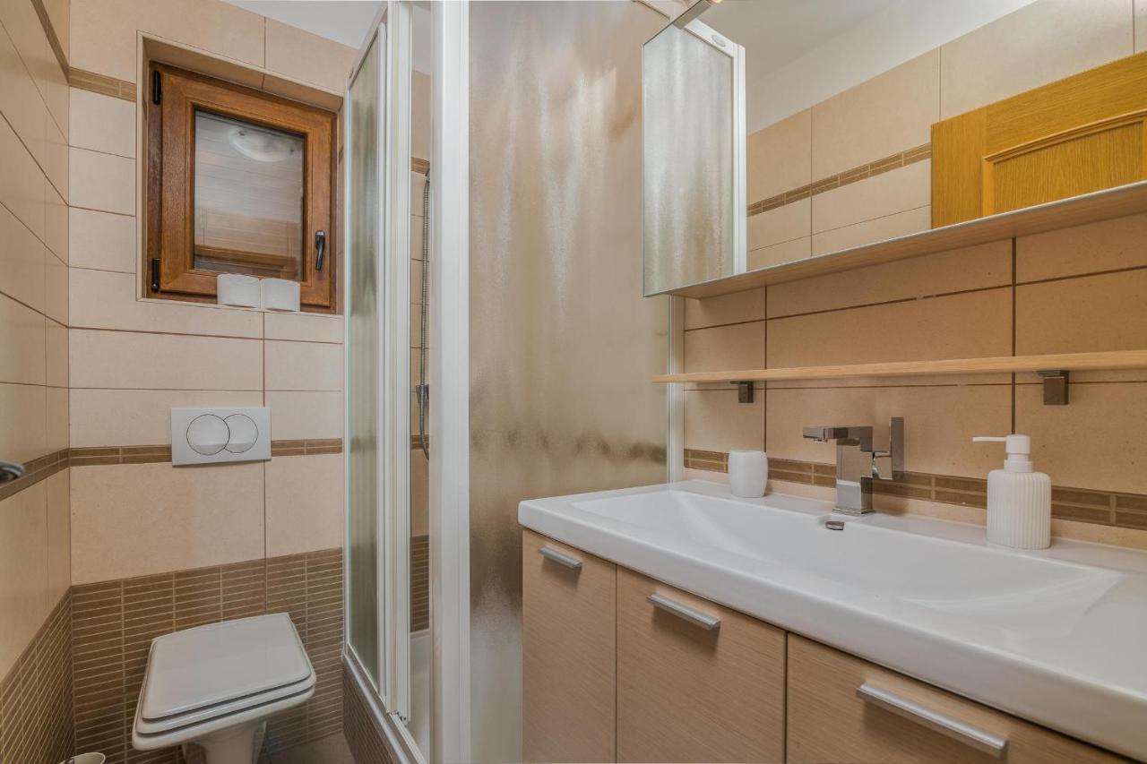 Apartments Celeste كليمنو المظهر الخارجي الصورة