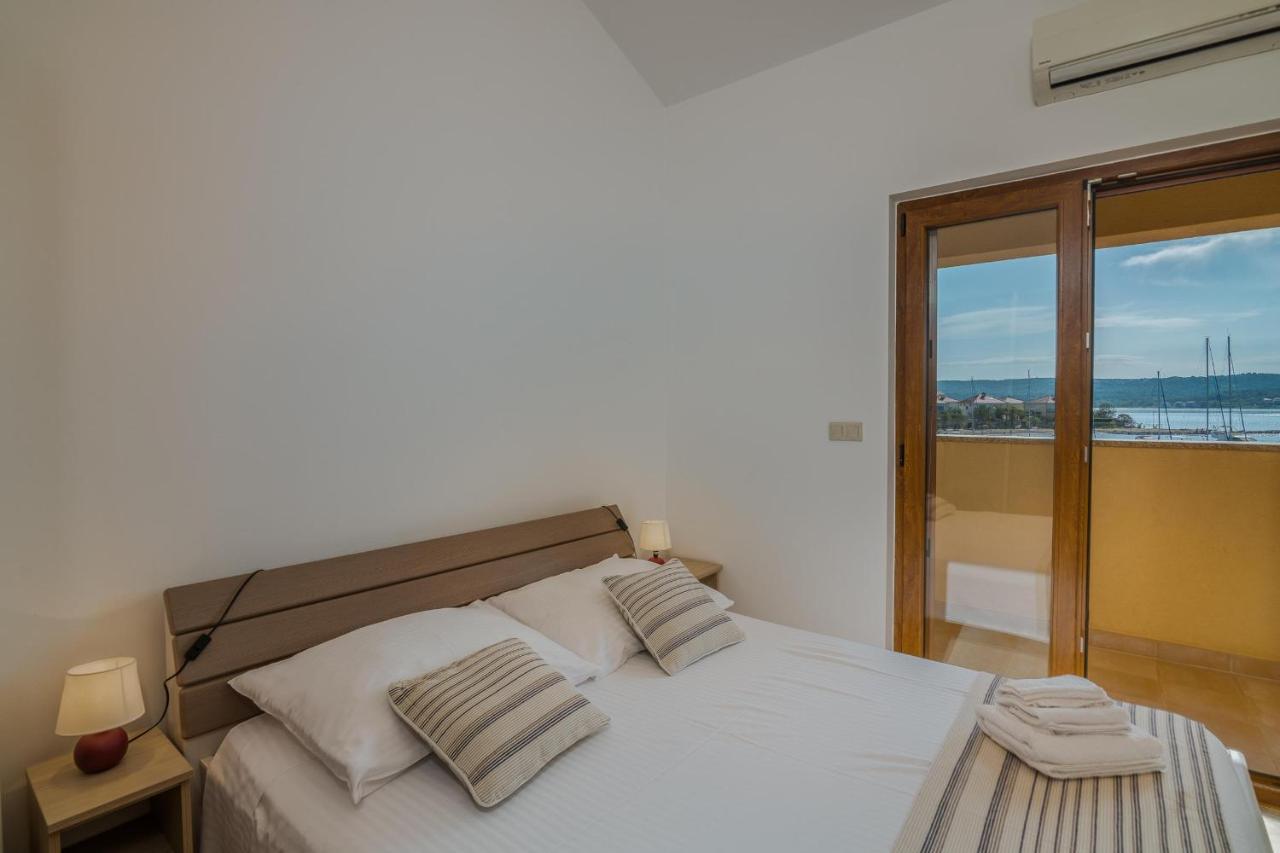 Apartments Celeste كليمنو المظهر الخارجي الصورة
