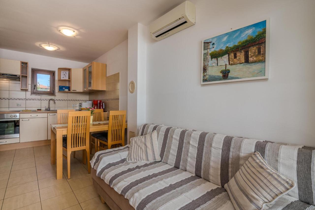 Apartments Celeste كليمنو المظهر الخارجي الصورة