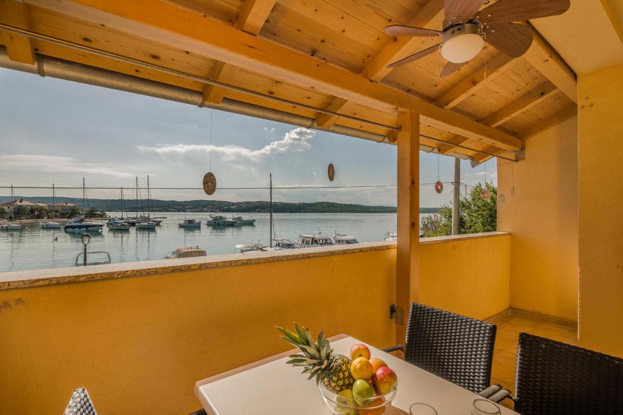 Apartments Celeste كليمنو المظهر الخارجي الصورة