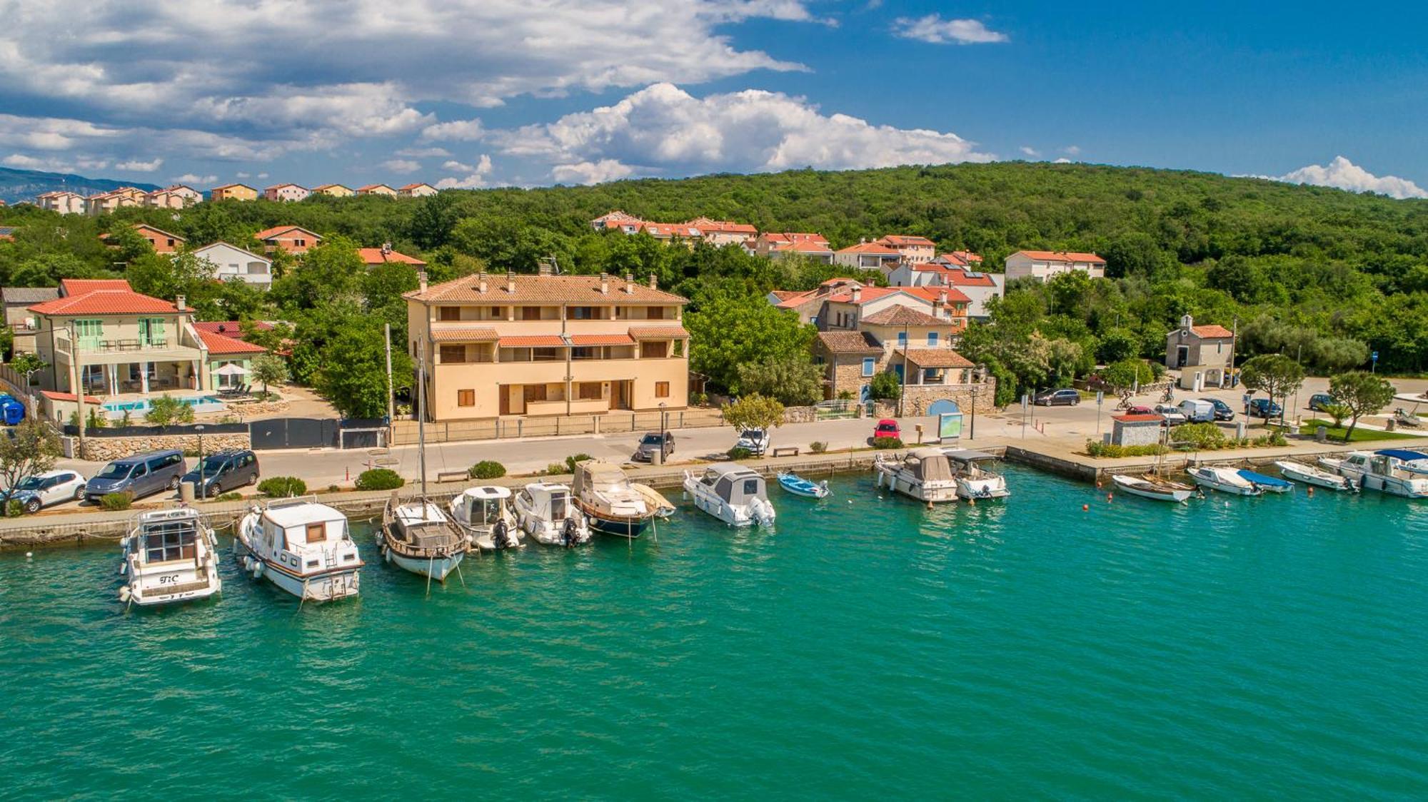 Apartments Celeste كليمنو المظهر الخارجي الصورة